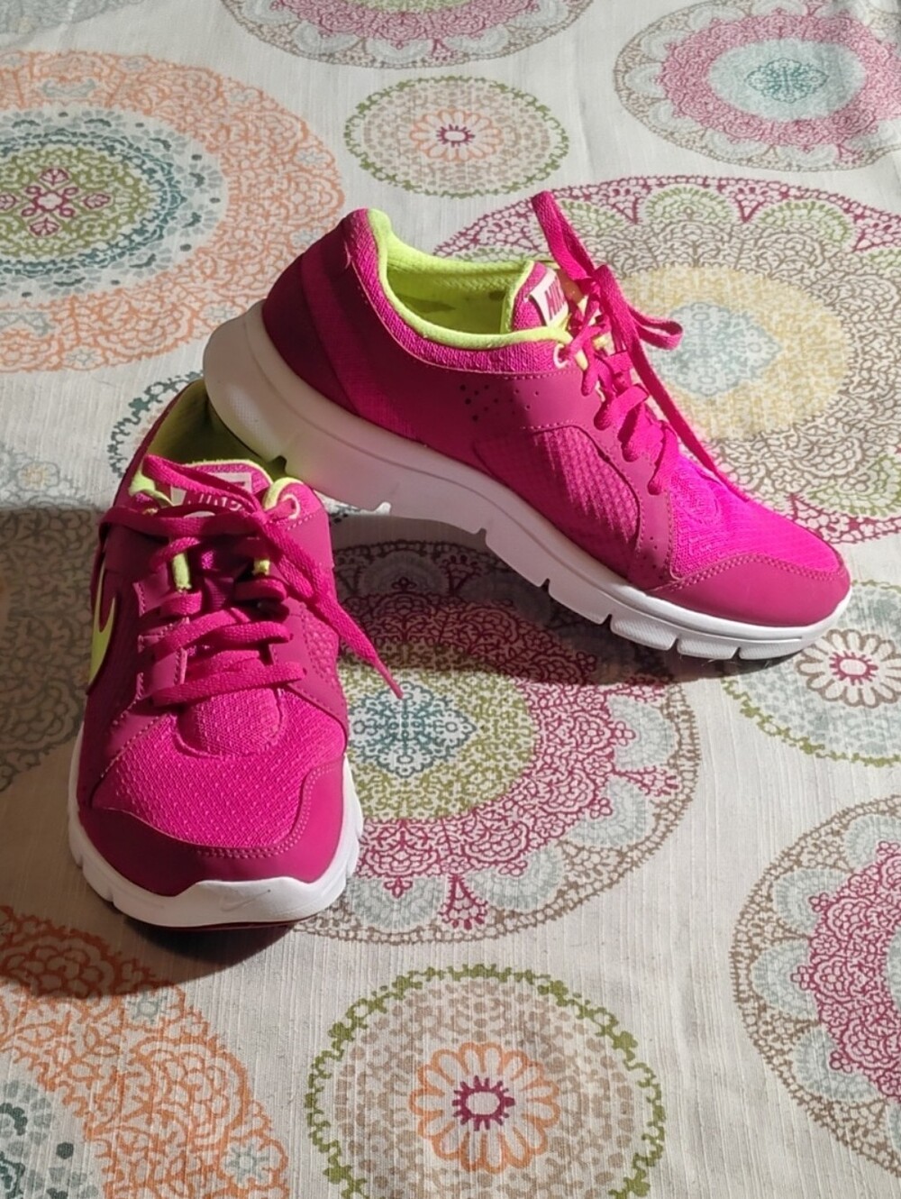 Nike Flex Experience RN 2 Running Shoes – Bright Pink & Neon Green